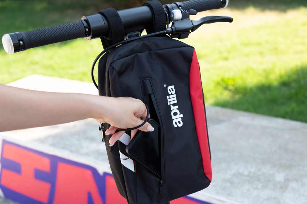 Sac 2-en-1 Pour Trottinette Électrique Aprilia - Sac à Dos Ou Sac Guidon Imperméable 5L, Polyester Résistant, Fixation Velcro Facile